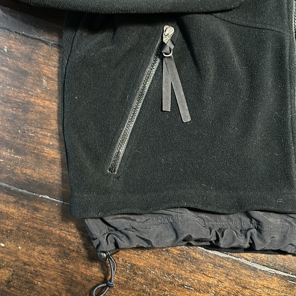 The North Face Men’s Black Wind-stopper Jacket - Size Medium - Picture 7 of 12